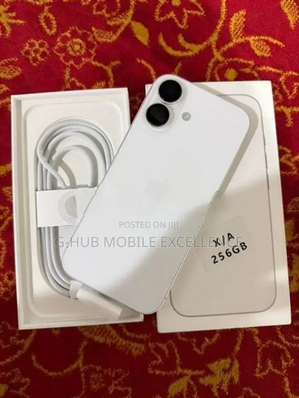 Apple iPhone 17 256GB (Used)