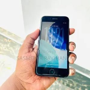 Apple iPhone SE 3 (Used)