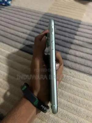 Apple iPhone 11 (Used)