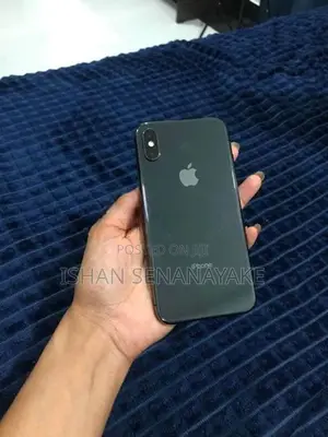 Apple iPhone X (Used)
