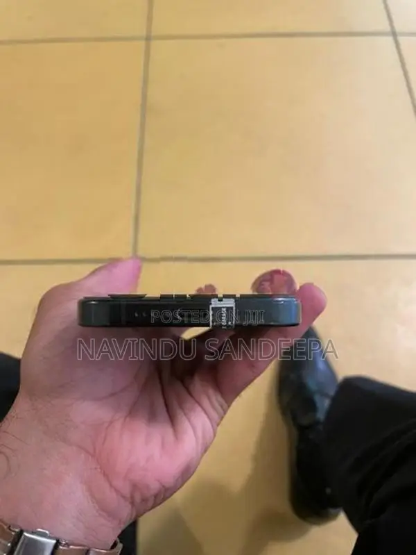 Apple iPhone 15 Pro GB (Used)
