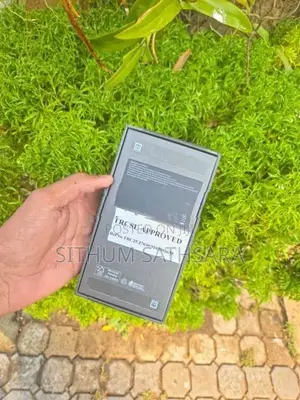 Samsung Galaxy S25 (Used)