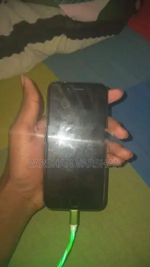 Apple iPhone 7 (Used)