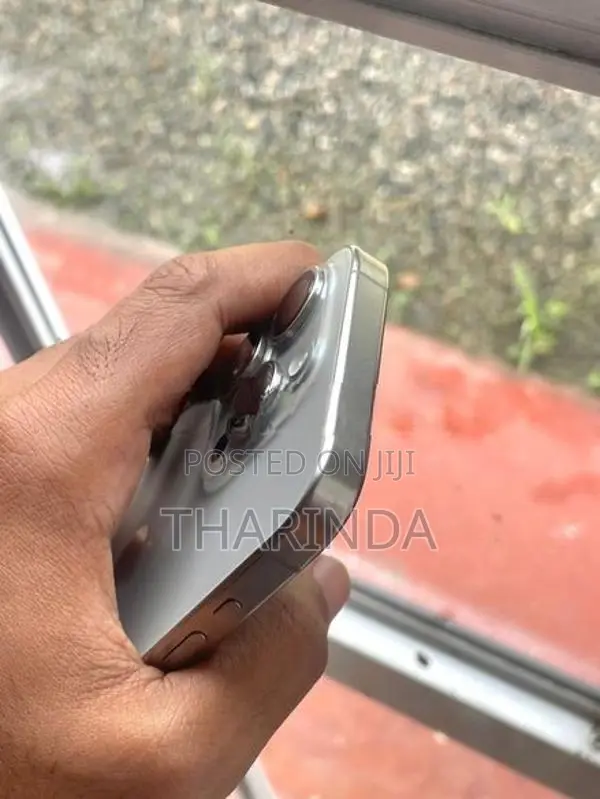 Apple iPhone 15 Pro (Used)