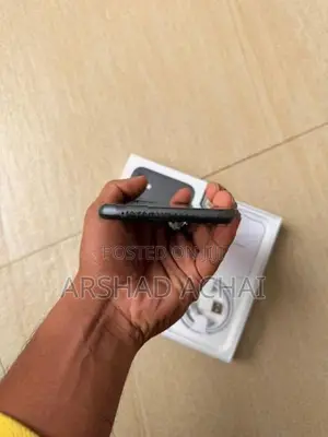 Apple iPhone 11 (Used)