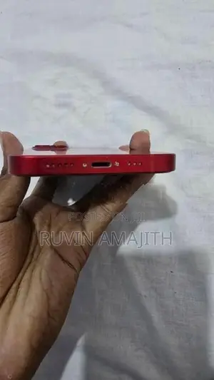 Apple iPhone 13 (Used)