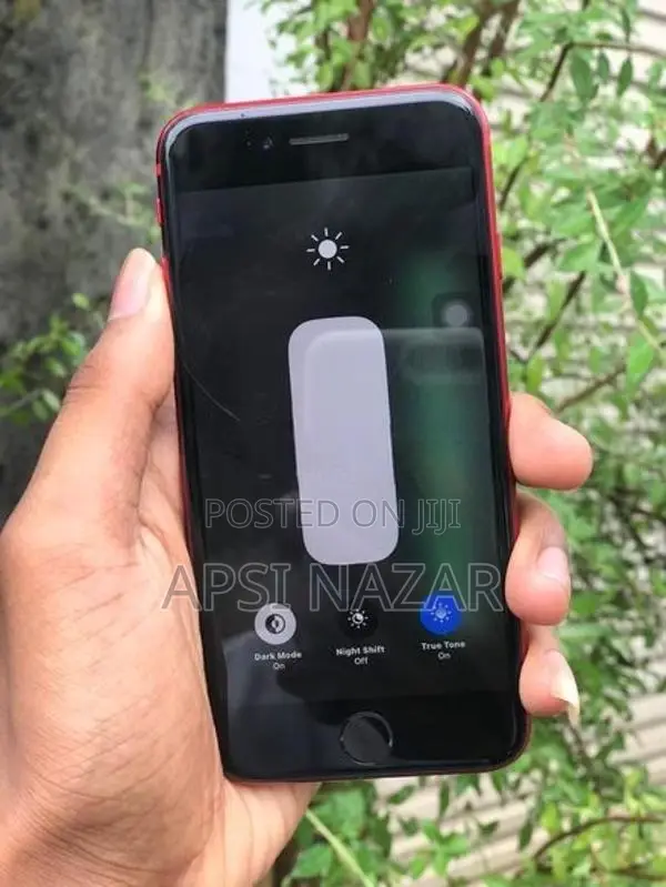 Apple iPhone 8 (Used)