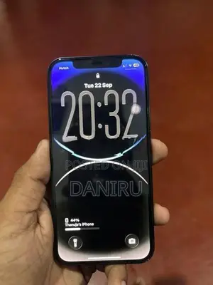 Apple iPhone 12 (Used)