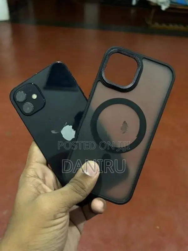 Apple iPhone 12 (Used)