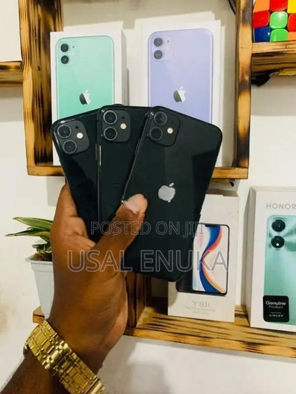 Apple iPhone 11 (Used)