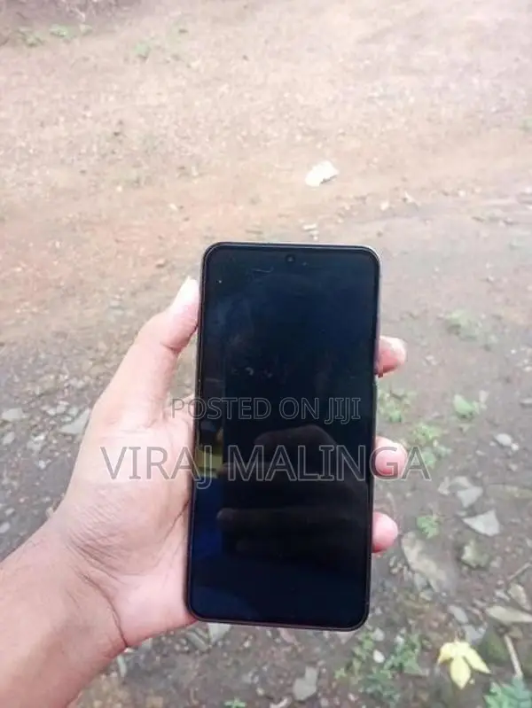 Samsung Galaxy S24 FE (Used)