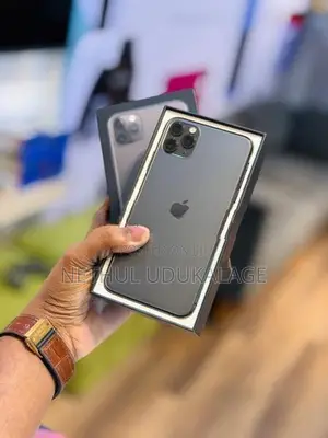 Apple iPhone 11 Pro Max 256GB (Used)