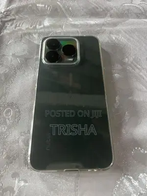 ZTE nubia V70 Design (Used)