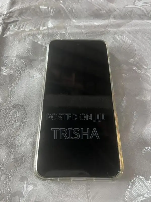 ZTE nubia V70 Design (Used)
