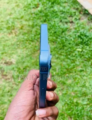 Apple iPhone 14 (Used)
