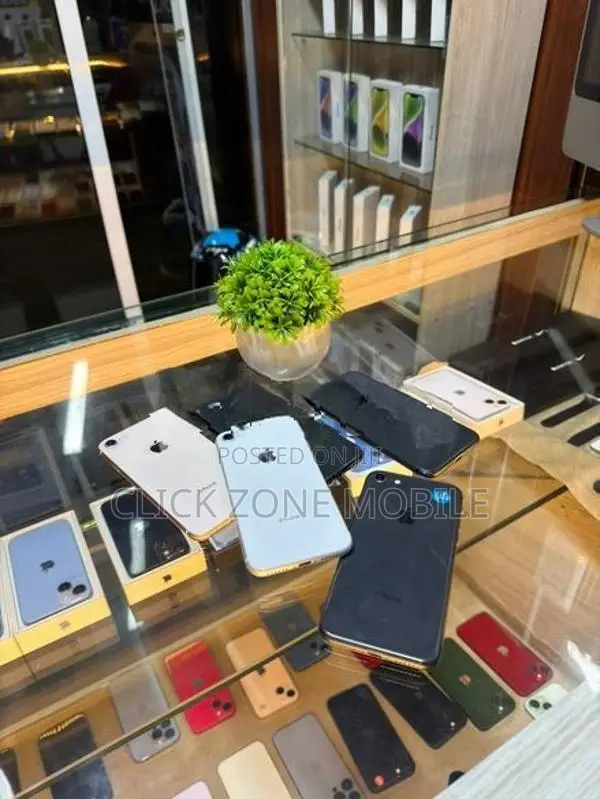 Apple iPhone 8 64GB (Used)