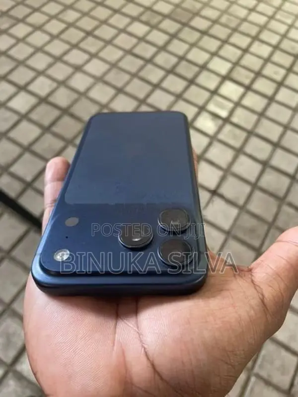 Apple iPhone 17 Pro Max (Used)