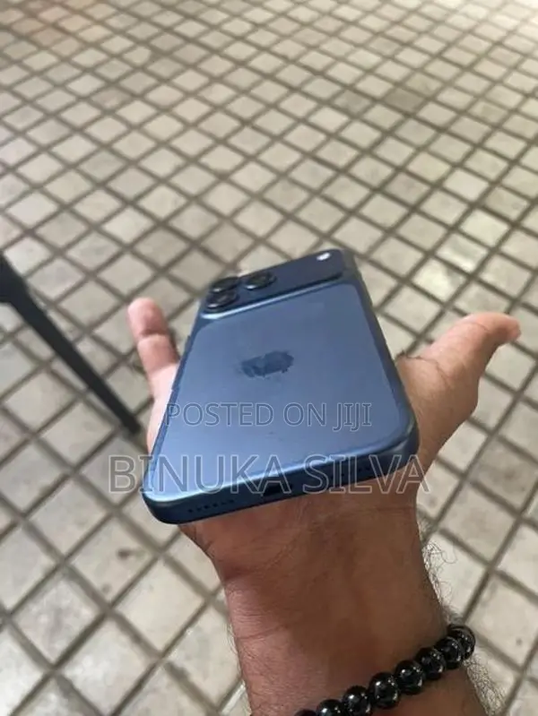 Apple iPhone 17 Pro Max (Used)