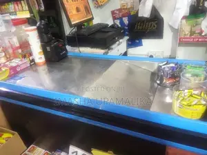 බඩු අසුරන රාක්ක