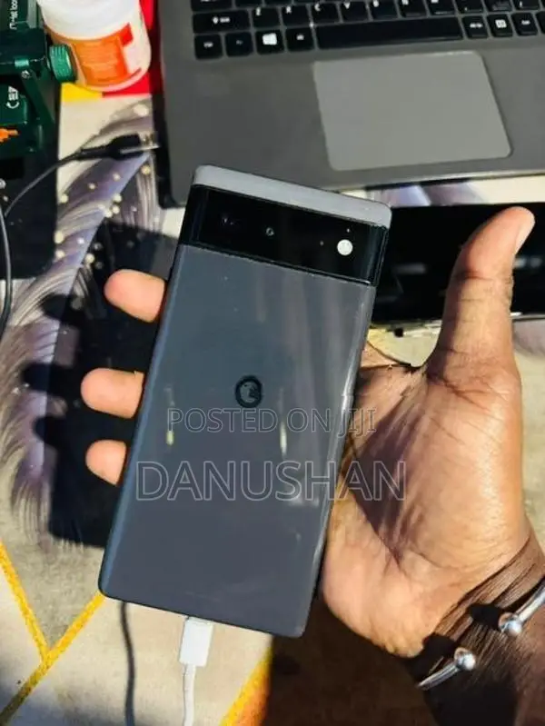 Google Pixel 6 (Used)