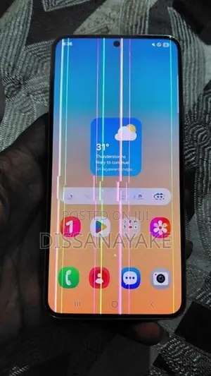 Samsung Galaxy S22 (Used)
