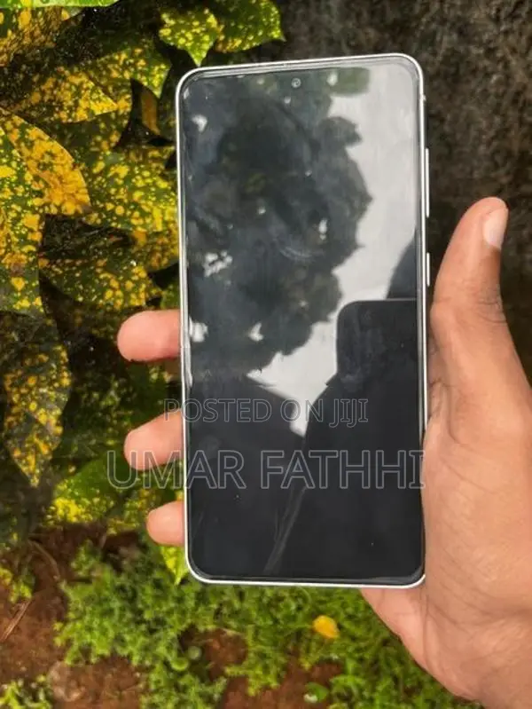 Samsung Galaxy S21 FE (Used)