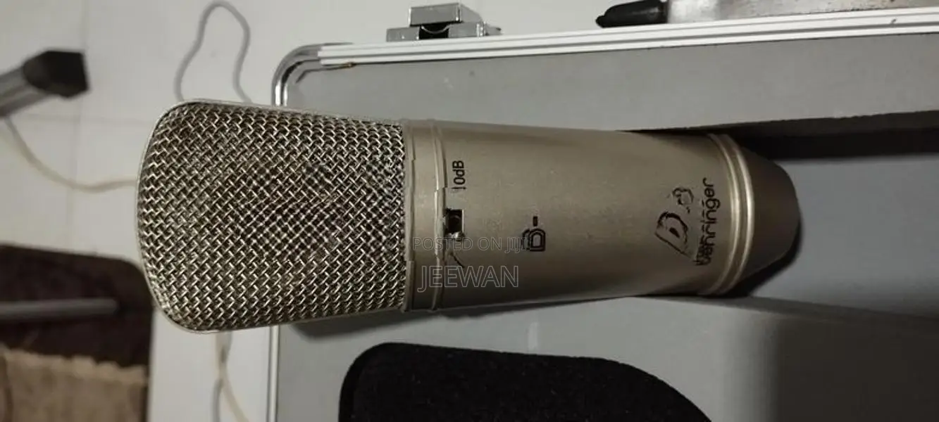 Behringer B1 Studio Condenser Microphone