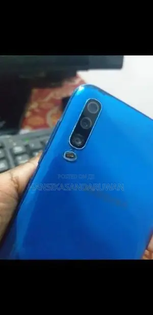 Samsung Galaxy A50 (Used)