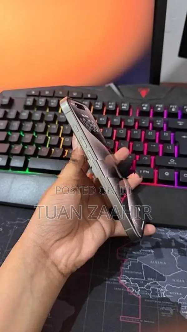 Apple iPhone 15 Pro Titanium (Used)
