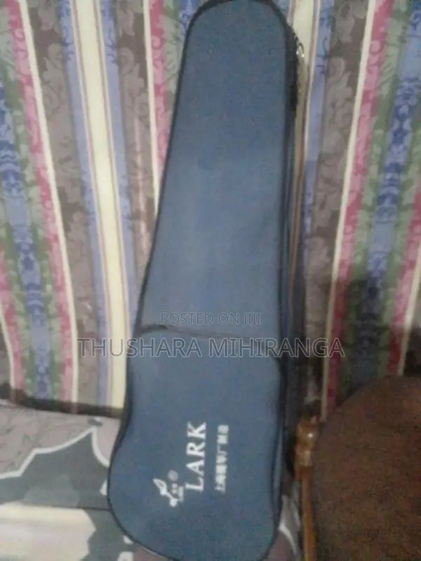 Lark Violin