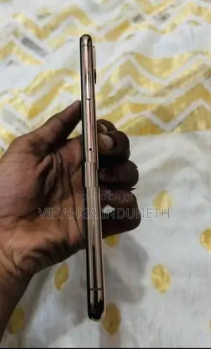Apple iPhone XS Max (Used)