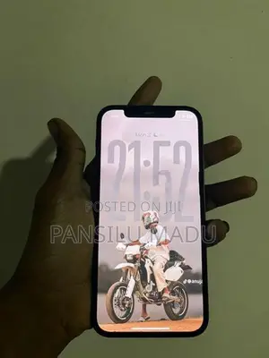 Apple iPhone 12 (Used)