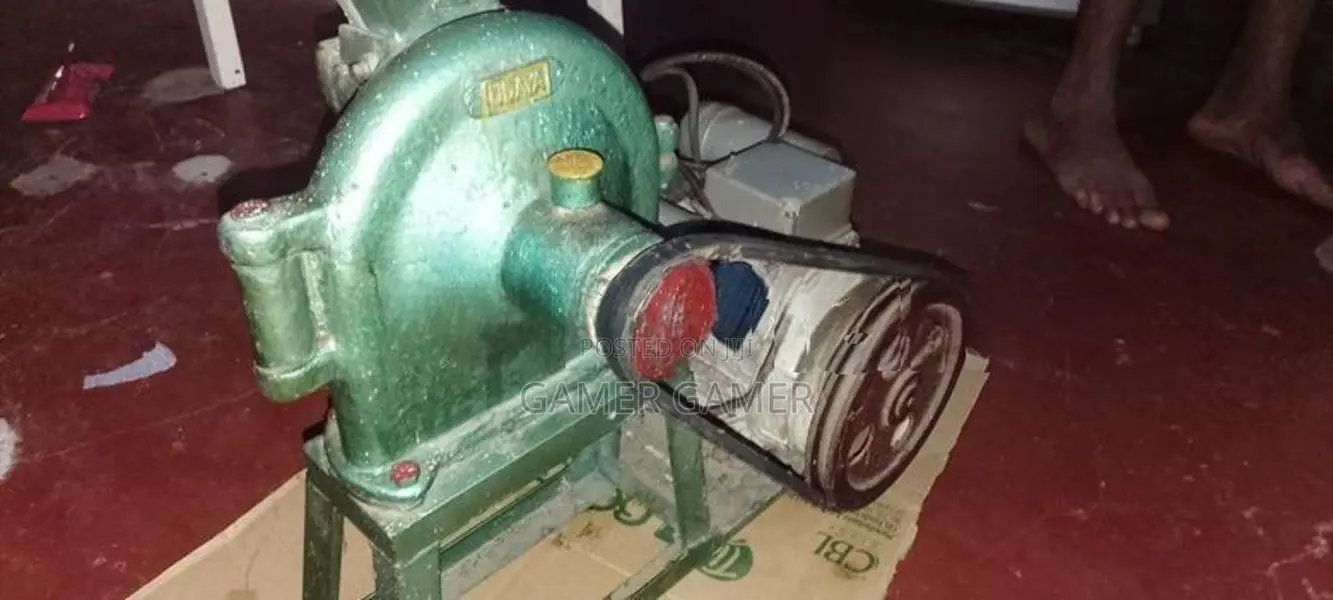 Flour Grinding Machine