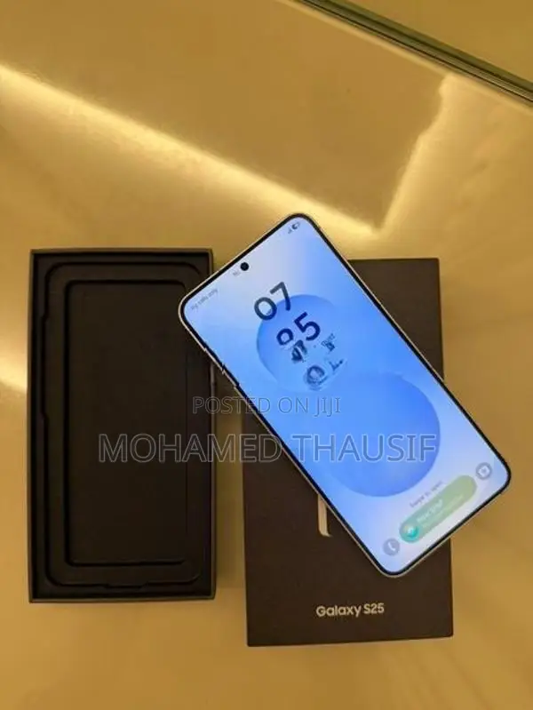 Samsung Galaxy S25 (Used)