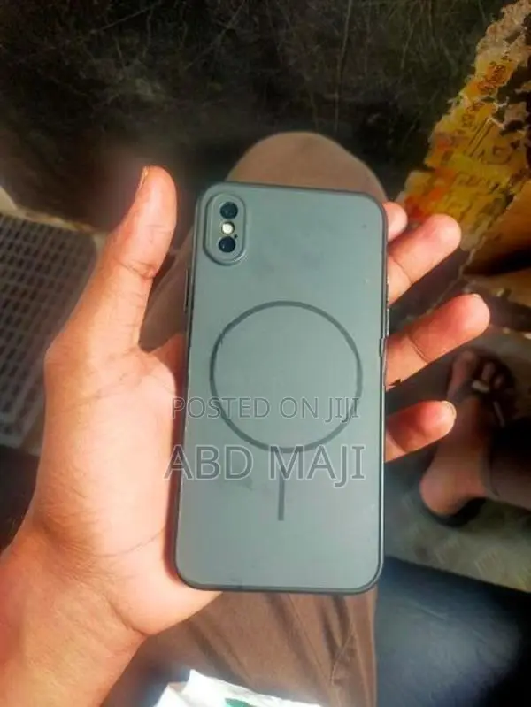 Apple iPhone X (Used)