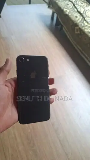 Apple iPhone 8 (Used)