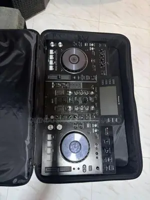 XDJ RX1 - DJ Controller