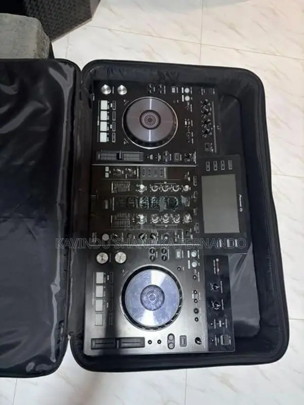 XDJ RX1 - DJ Controller