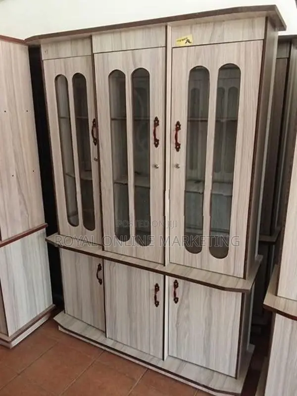 3 Door O/C Cupboard (K-42)