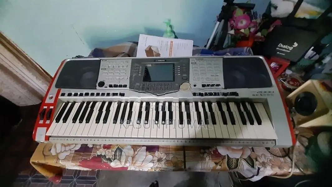 Yamaha Psr 2000