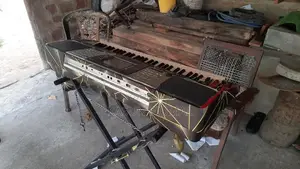 Yamaha Psr 2000