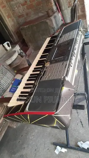 Yamaha Psr 2000