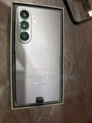 Samsung Galaxy S26 (Brand New)