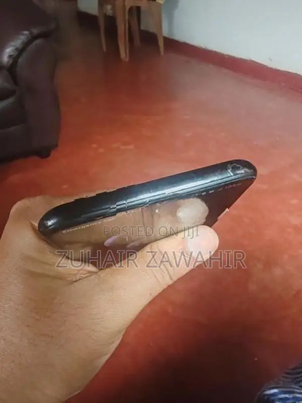 Samsung Galaxy A50 S (Used)