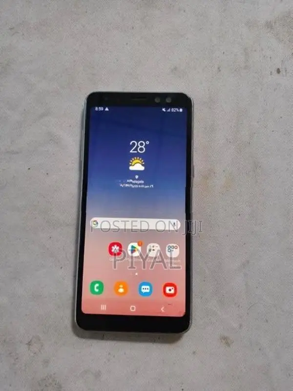 Samsung Galaxy A8 (Used)