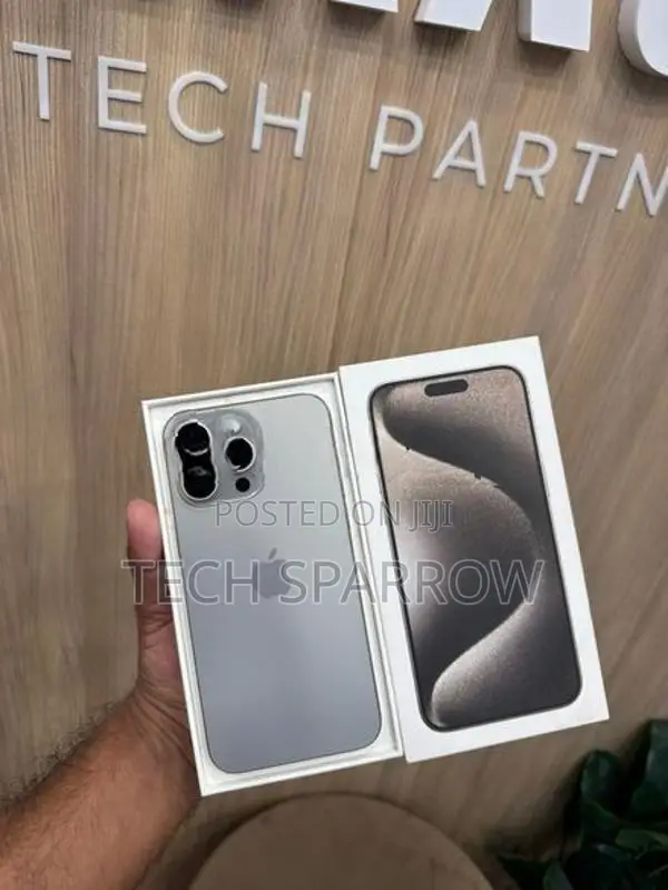 Apple iPhone 15 Pro Max 256GB (Used)