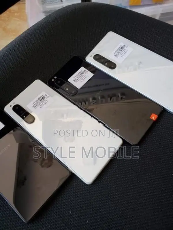 Sony Xperia 1 II 8GB 128GB (Used)
