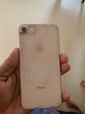Apple iPhone 8 (Used)