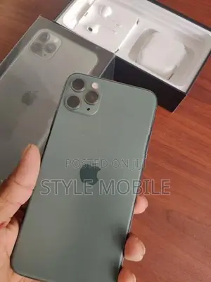 Apple iPhone 11 Pro Max 256GB (Used)