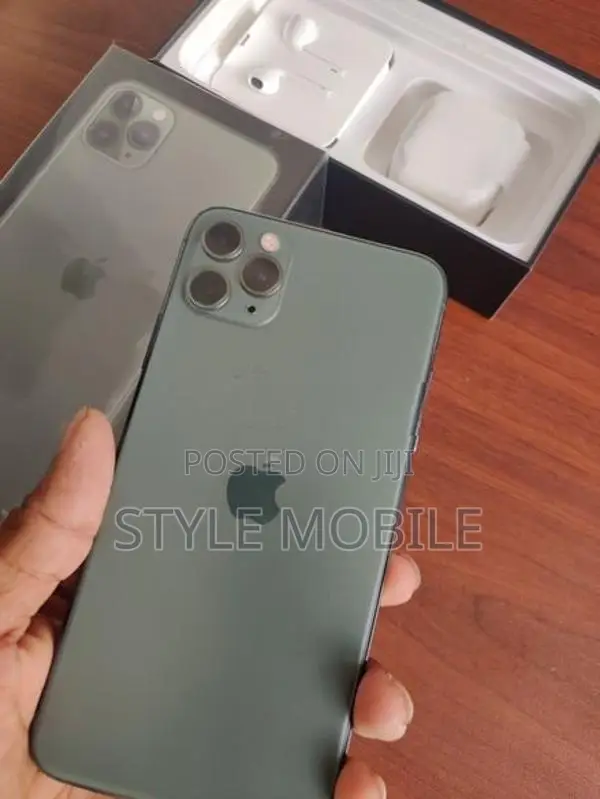 Apple iPhone 11 Pro Max 256GB (Used)